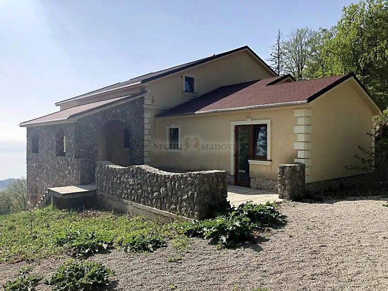 kuća, učka, pogled na more i zaljev, okružena šumom - slika 22
