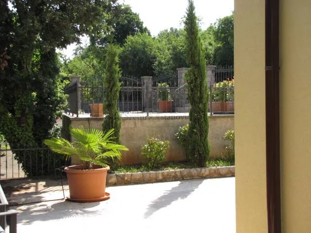 njivice, kuća 50m od mora i plaže - slika 3