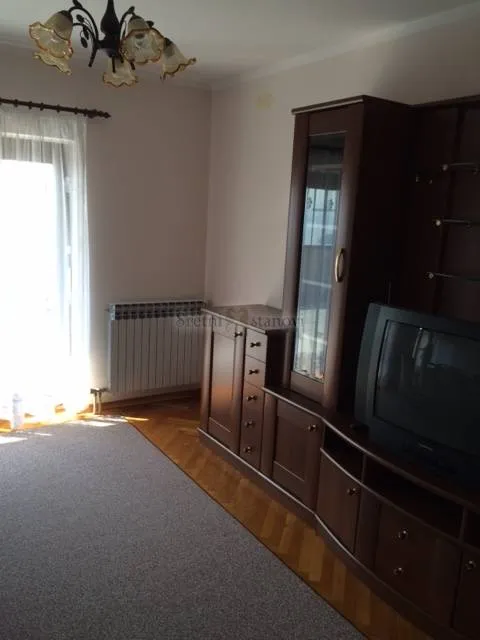 opatija,pobri, tri stana i poslovnim prostoro,850 m2 - slika 16