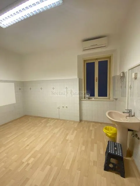 rijeka, centar, 62 m2, poslovni prostor za najam - slika 5