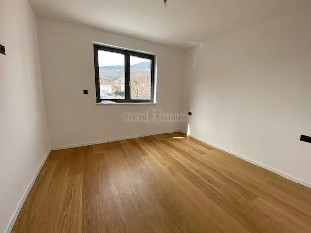 kuća, pobri,171 m2, bazen, tri parkirna mjesta - slika 11