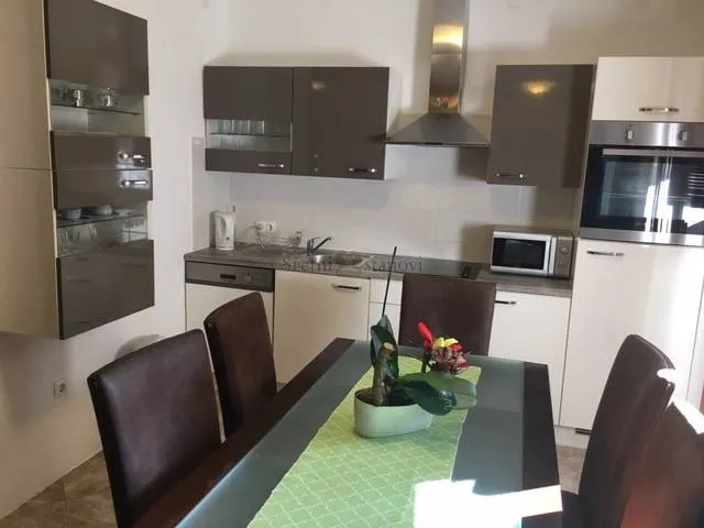 Pehlin, 1S+DB, 58 m2, s terasom, Internet - Rijeka