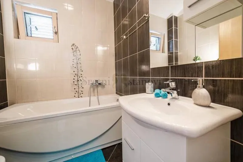 penthouse novalja, 4s+db, otvoreni pogled prema moru - slika 8
