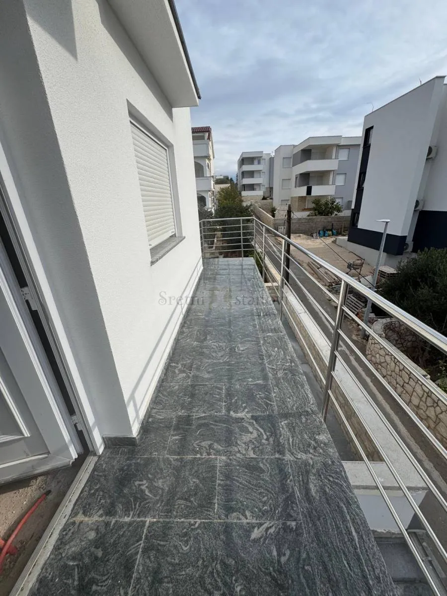 novalja, kuća s 4 apartmana, blizina i pogled na more - slika 7