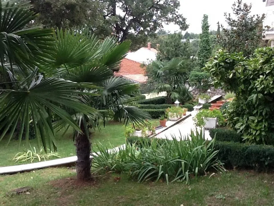 kostrena,villa kraj mora s bazenom i okućnicom - slika 4