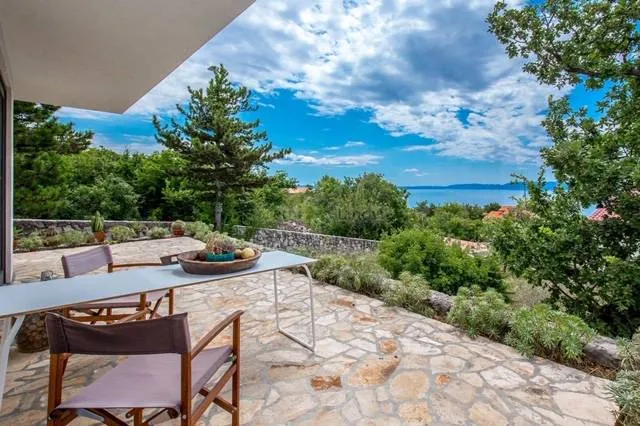 kostrena,luksuzna villa,220 m2, s bazenom i okućnicom - slika 2