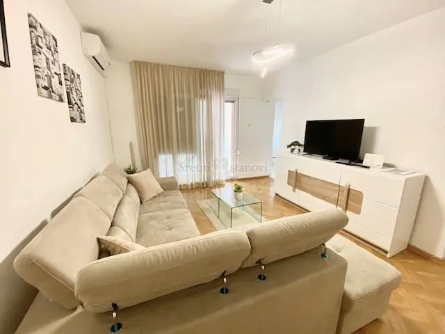 najam, opatija,68 m2, 2s+db, s balkonom i garažom - slika 2