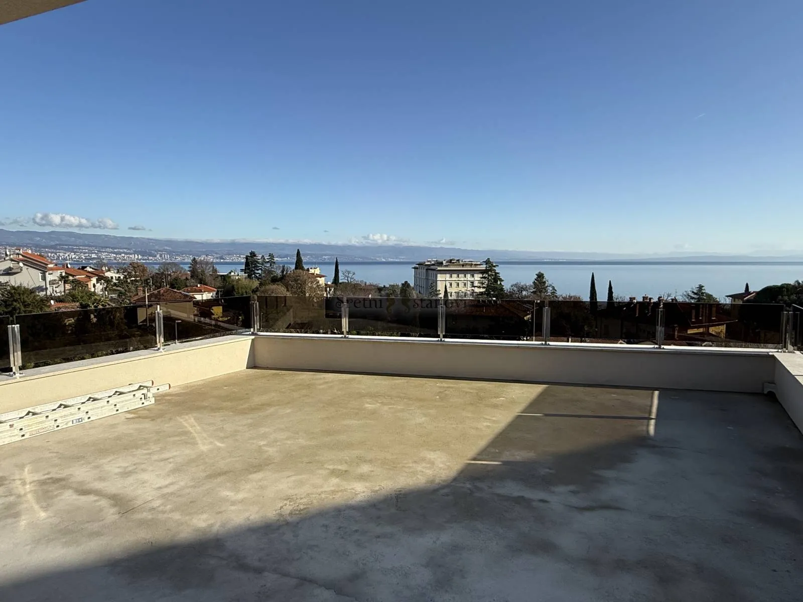 rivijera opatija, novogradnja, villa sa 2 stana, bazen, pogled - slika 3