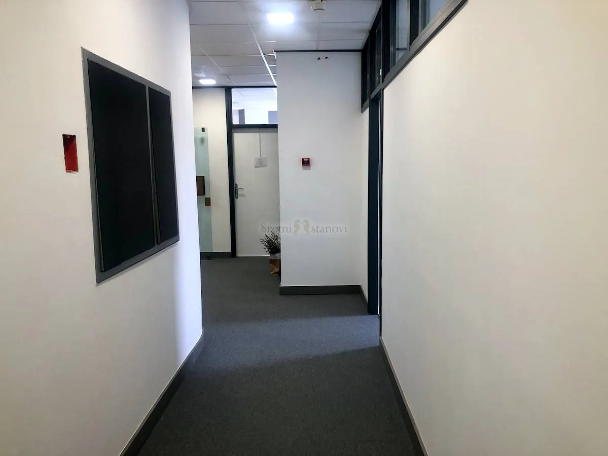 poslovni prostor centar, stari grad, 40 m2 - slika 14