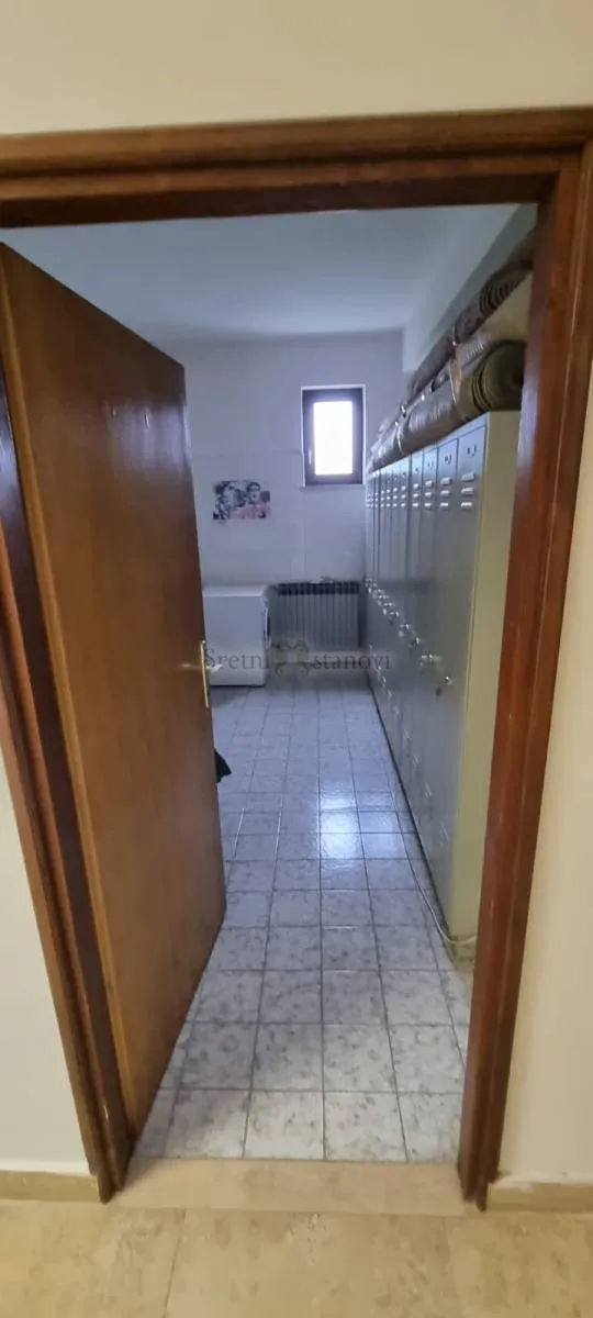 prodajni prostor+ skladišni prostor+ ured - slika 7