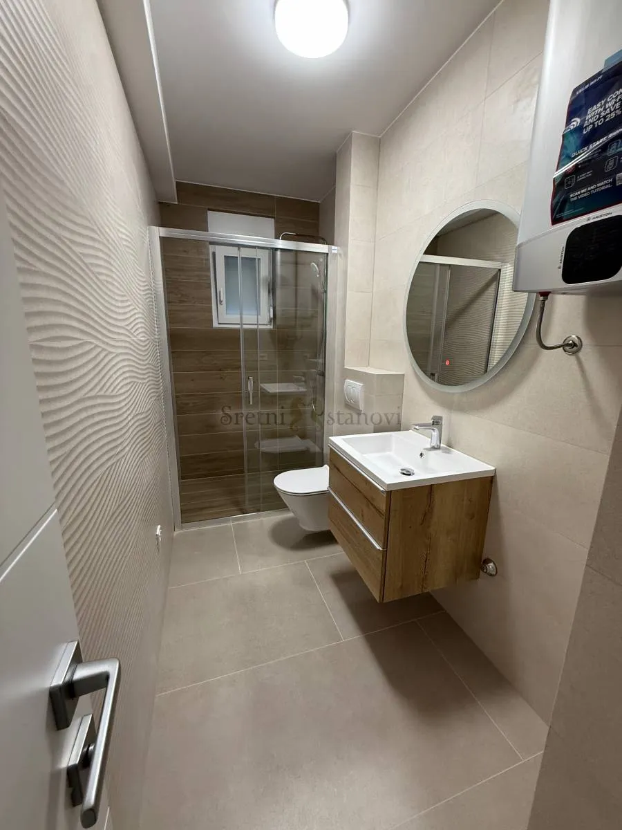 apartman novalja (2s+db) , okućnica , parking - slika 12