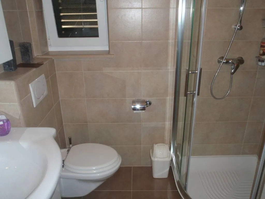 kostrena, stan na plaži , 60m2 +8 m2 terase - slika 5