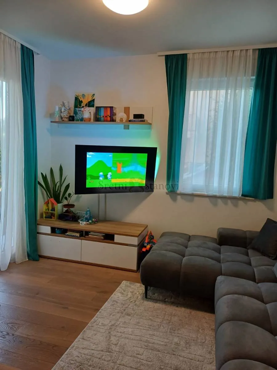 srdoči, novogradnja, 62 m2, 2s+db, plus 85 m2 vrta - slika 3