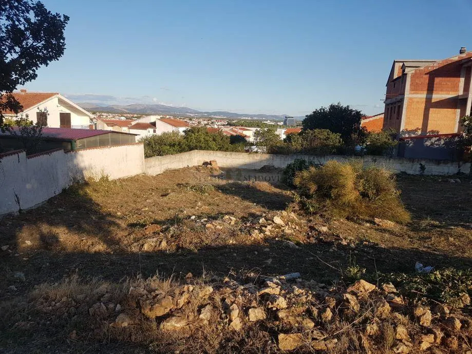 građevinski teren, vodice 1500m2 - slika 10