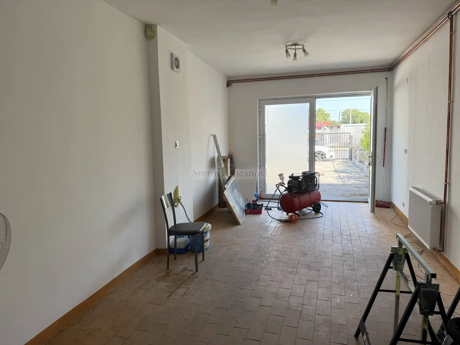 stambeno-poslovna zgrada- dubrava (307 m2) - slika 5