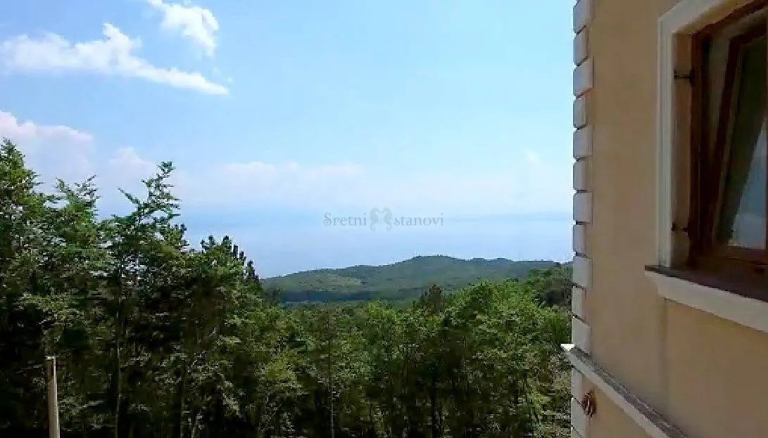 kuća, učka, pogled na more i zaljev, okružena šumom - slika 23