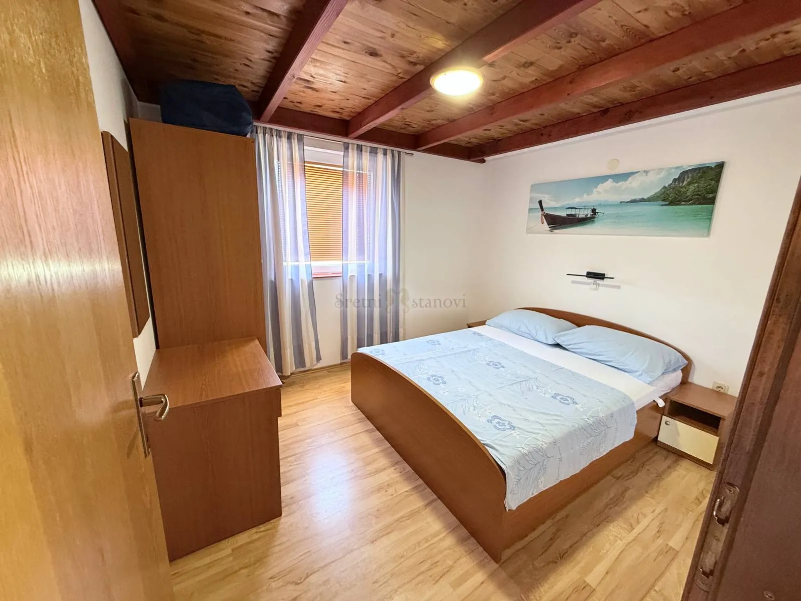 stara novalja, kuća sa 7 apartmana + dodatni objekt, prilika za investiciju - slika 12