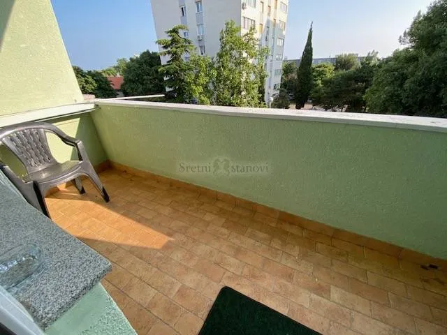 vežica donja, najam, 62 m2, 2s+db, s balkonom - slika 12