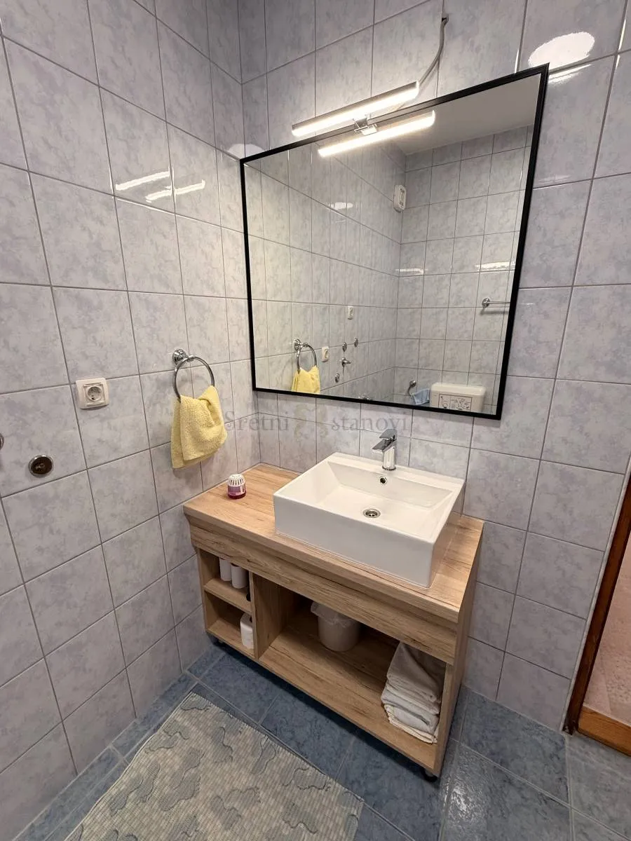 stara novalja, kuća sa 7 apartmana + dodatni objekt, prilika za investiciju - slika 5