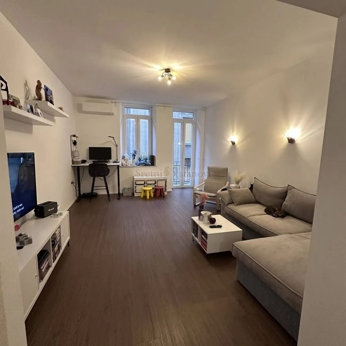 rijeka, centar, moderan stan, 65 m2, s balkonom - slika 2