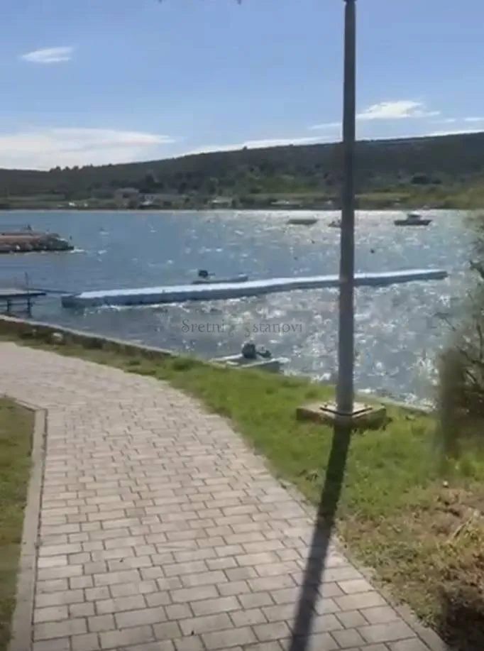 stara novalja, 2s+db, s balkonom i parkingom,novogradnja - slika 10