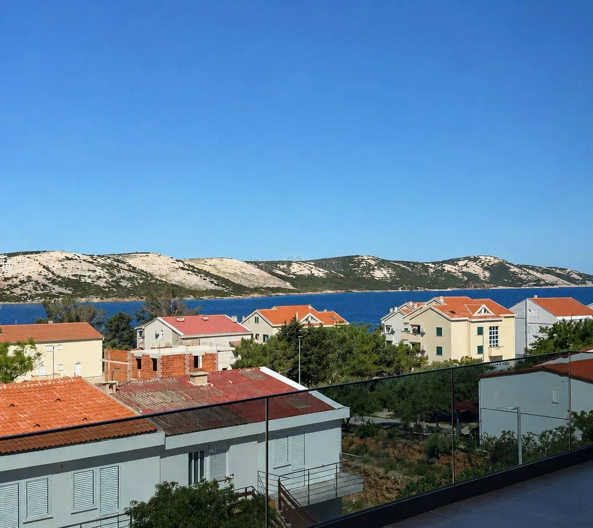 stan 5, stara novalja, 2s+db, otvoreni pogled prema moru - slika 19