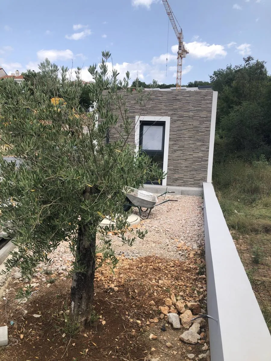 kostrena, novogradnja, kuća sa 2 stana, bazenom i depadansom - slika 6