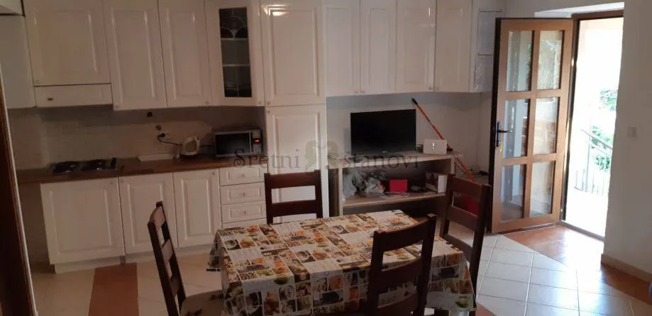 lijepa adaptirana kamena kuća,krk,gabonjin - slika 12