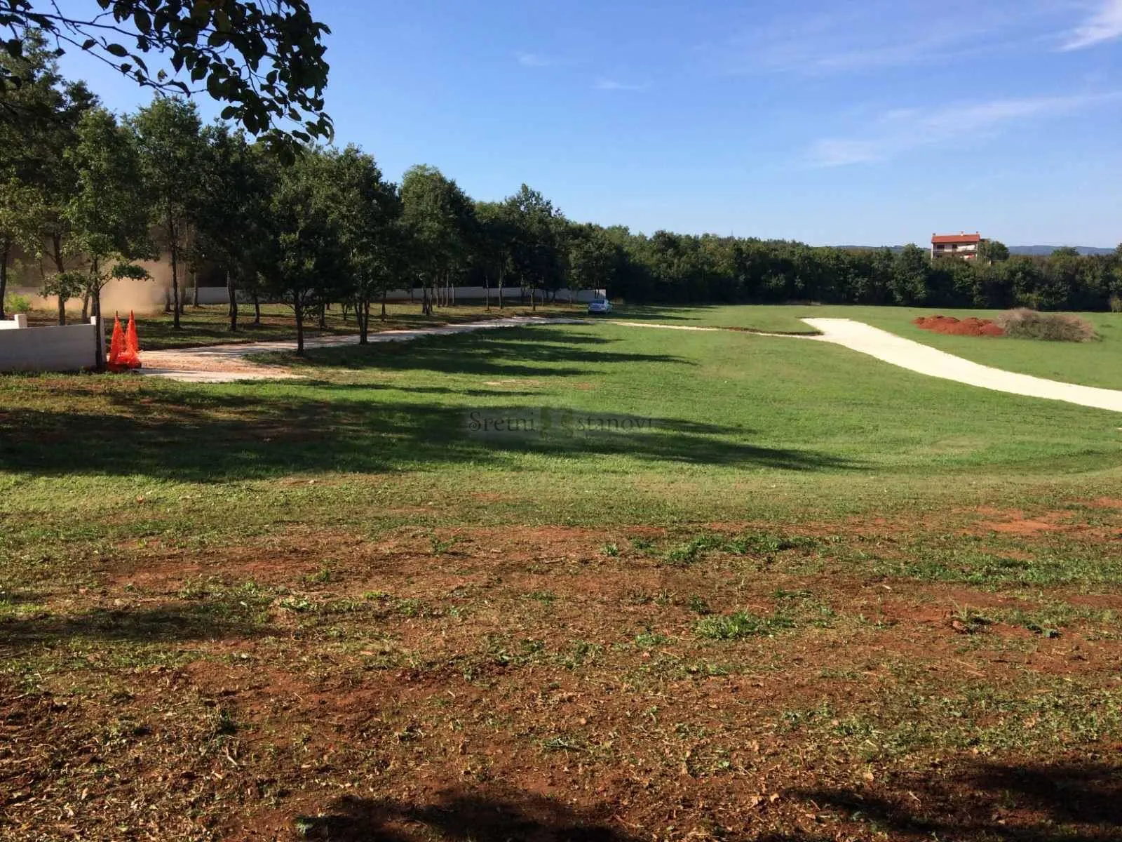 barban 940 m2, građevinsko zemljište - slika 2