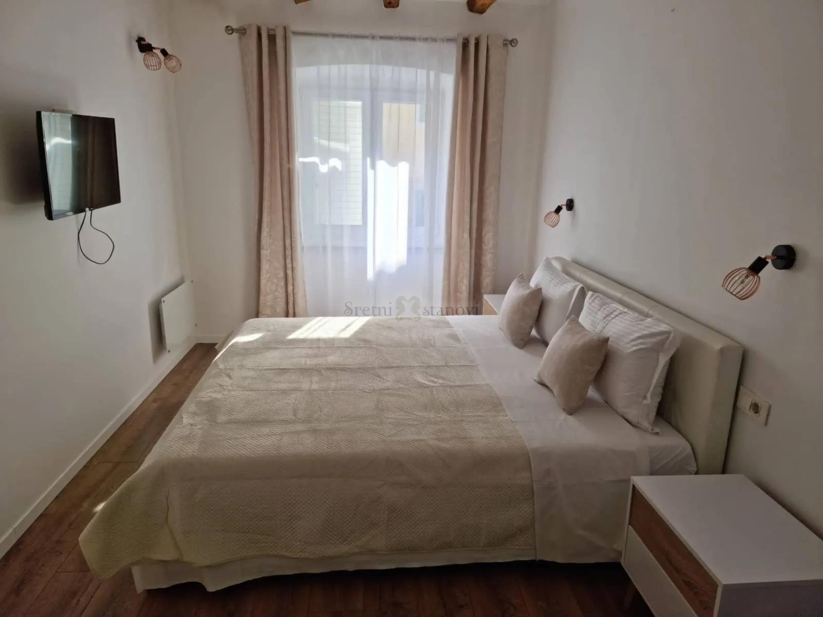 centar, 75 m2, 2s+db, prekrasan novouređeni stan - slika 7