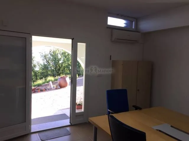 kastav, 120 m2, 3s, s terasom - slika 8