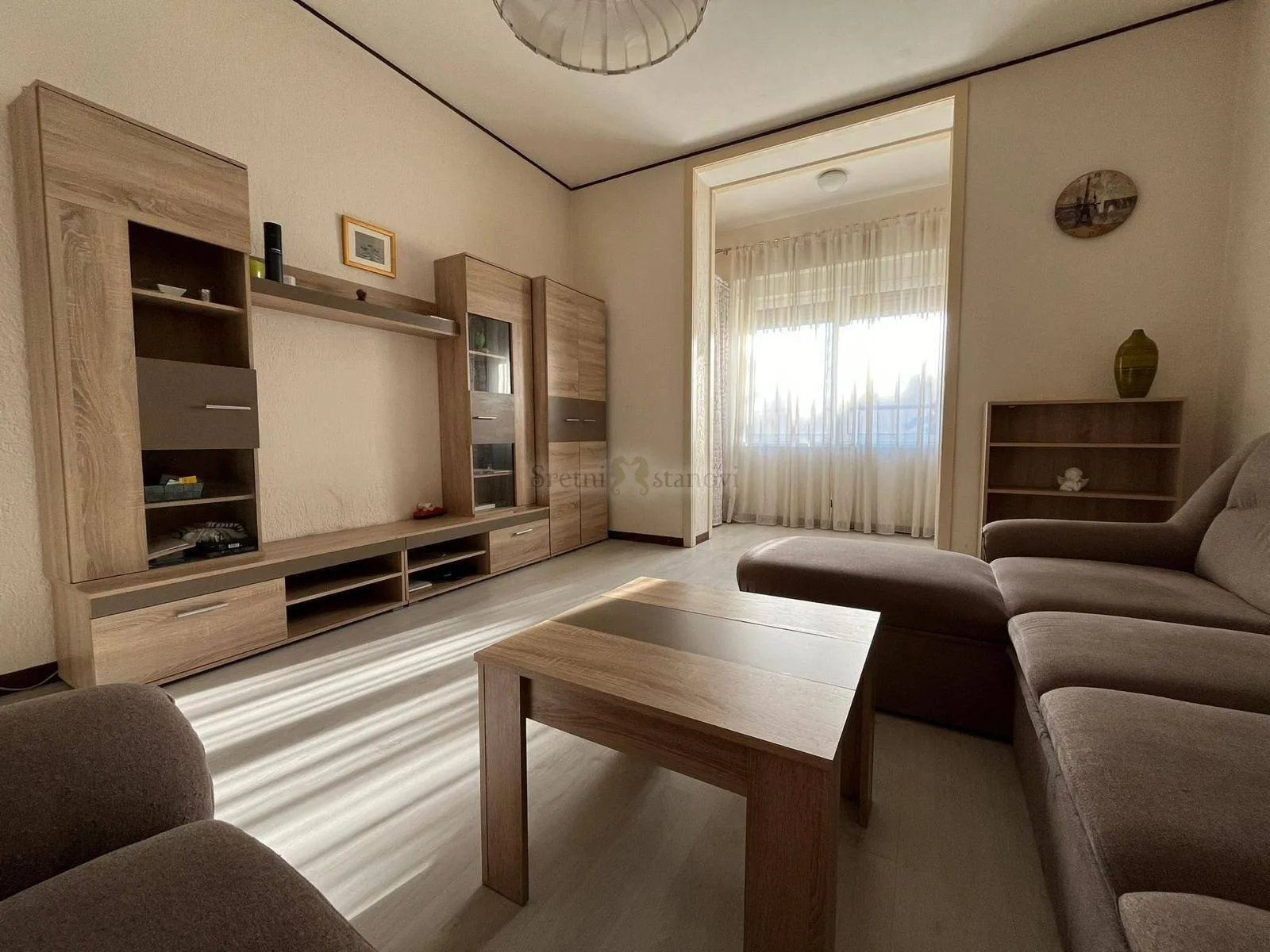 škurinje, 2s+db, 90 m2, izvrstan stan - slika 2