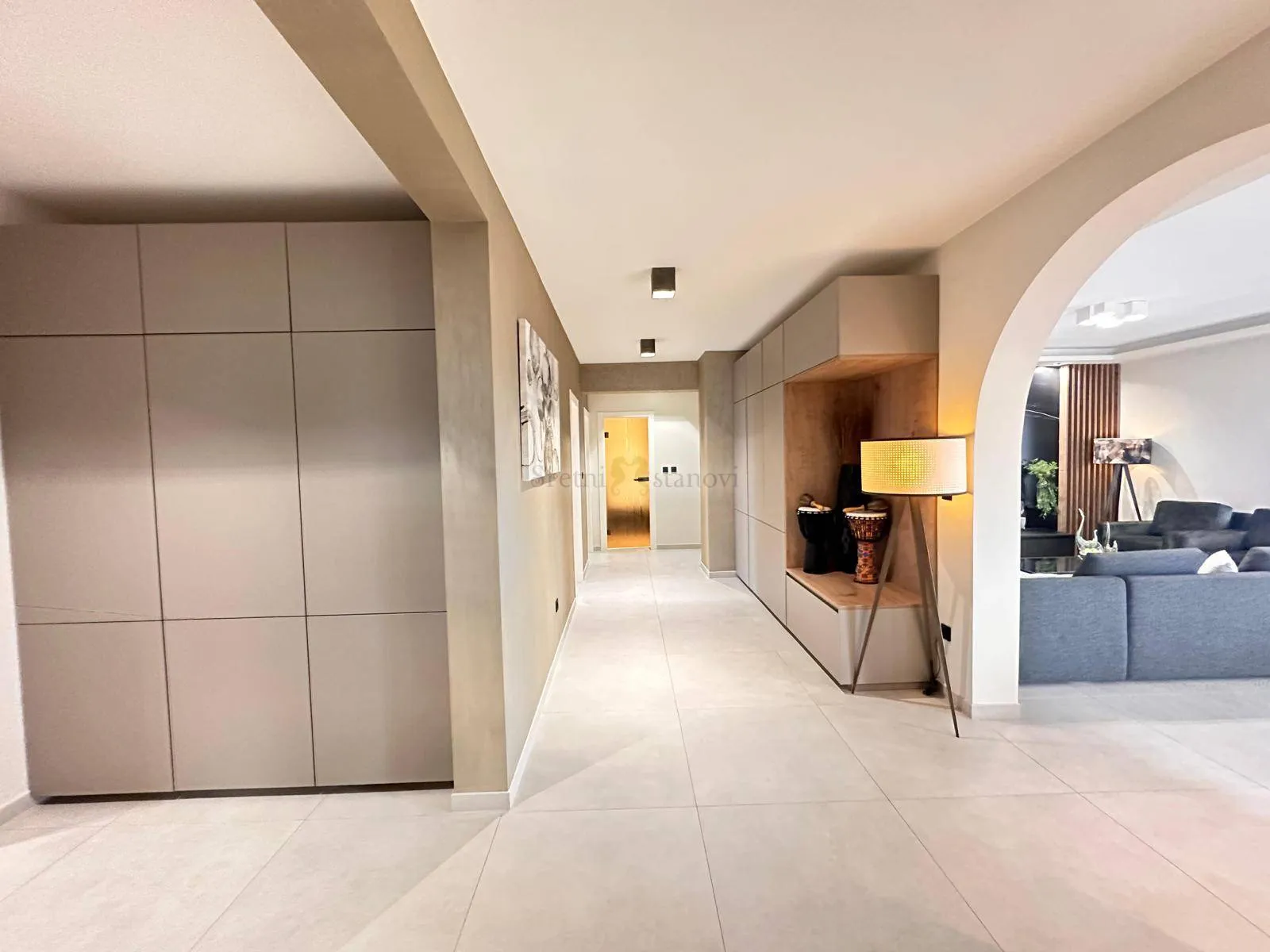 hosti, luksuzni penthouse s pogledom na more - slika 13