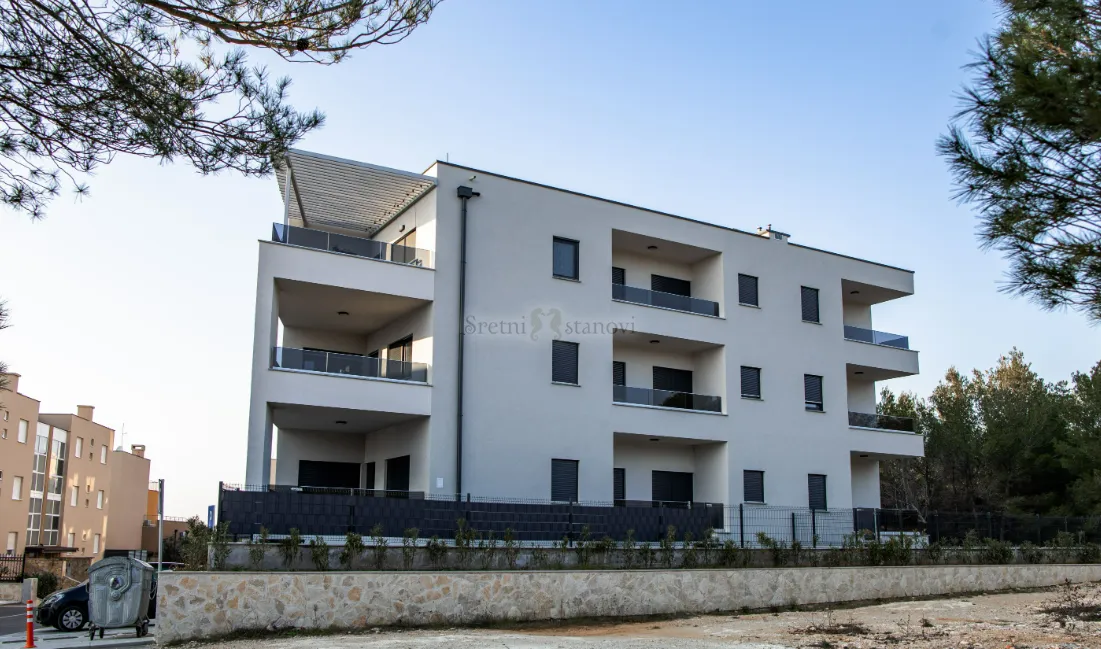 podsolarsko, novogradnja, predivan 3s + db stan - slika 21
