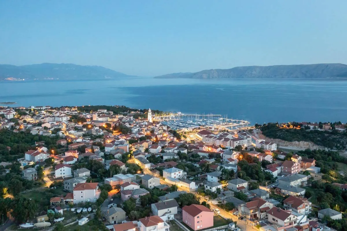luksuzba kuća novi vinodolski, bazen, welness, pogled na more - slika 11