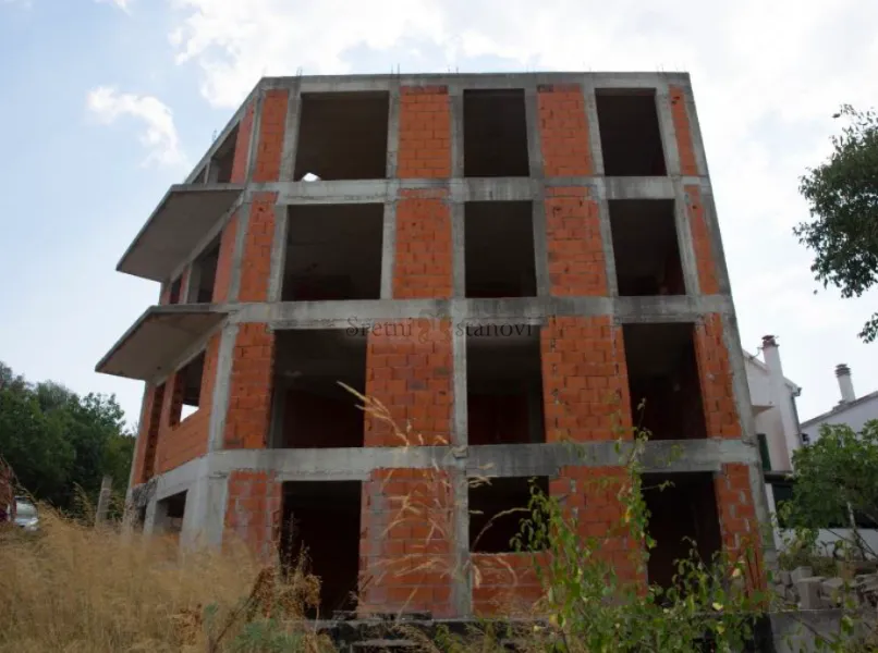 kuća čiovo, arbanija 360 m2 - slika 10