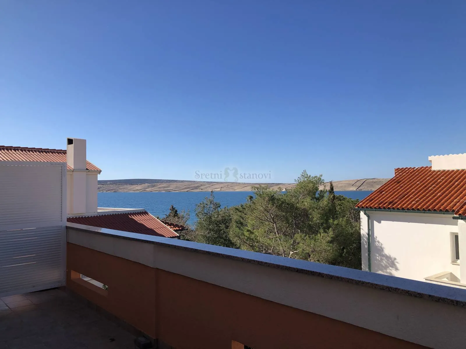 vidalići, kuća s 5 apartmana i garažom, drugi red od mora - slika 13