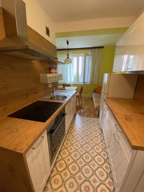 vežica donja, najam, 62 m2, 2s+db, s balkonom - slika 9