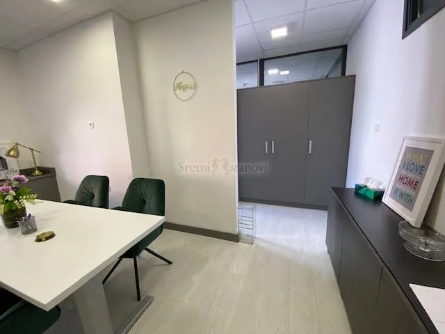centar, rijeka, 20 m2, najam odličnog uredskog prostora - slika 3
