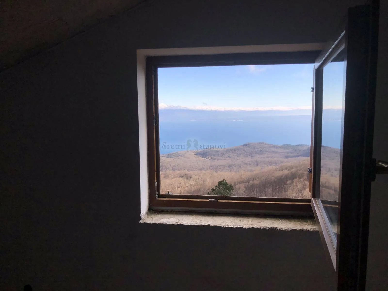 kuća, učka, pogled na more i zaljev, okružena šumom - slika 6