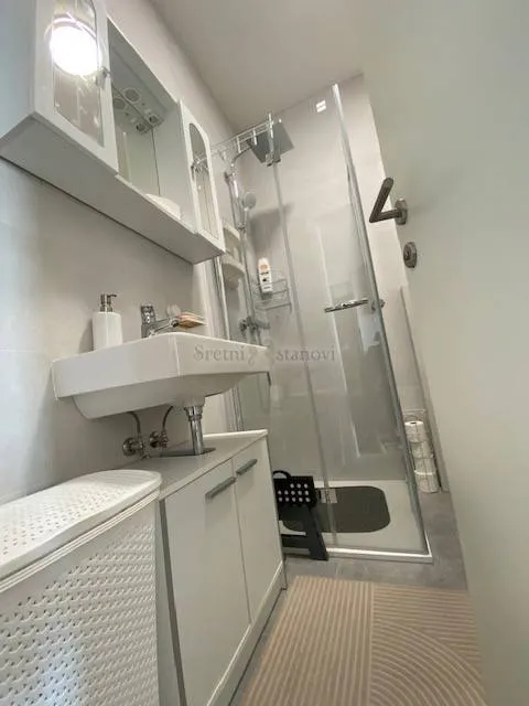 zamet, novogradnja, 81 m2, 2s+db, s velikom terasom - slika 9