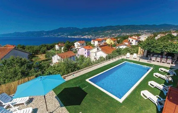martinkovac, dvoetažni stan u kući s bazenom, 200 m2 - slika 15