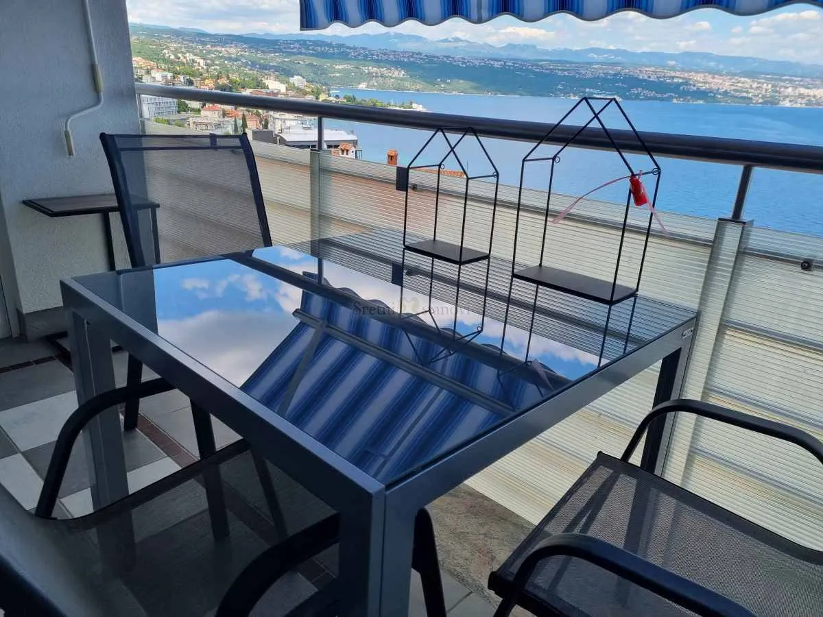 Opatija,46 m2, 1S+DB, plus garaža