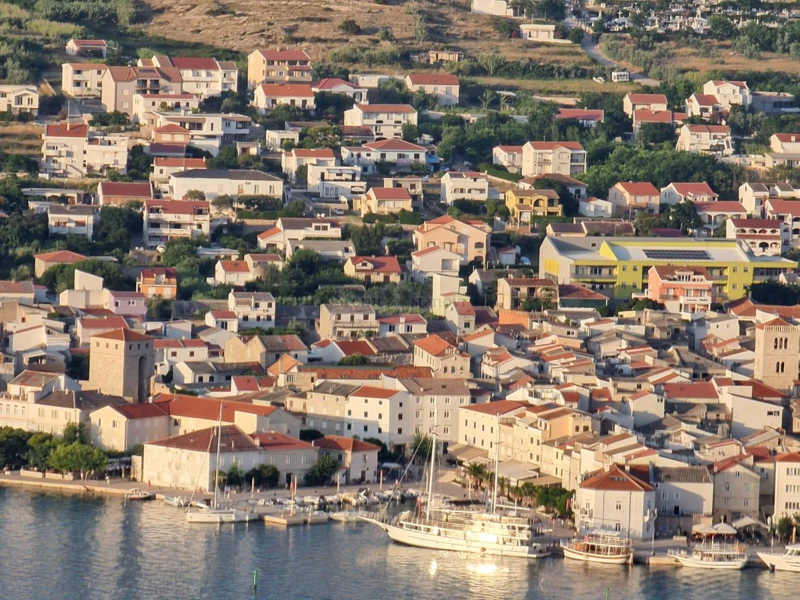 pag- dva apartmana, pogled na more, vrt - slika 12