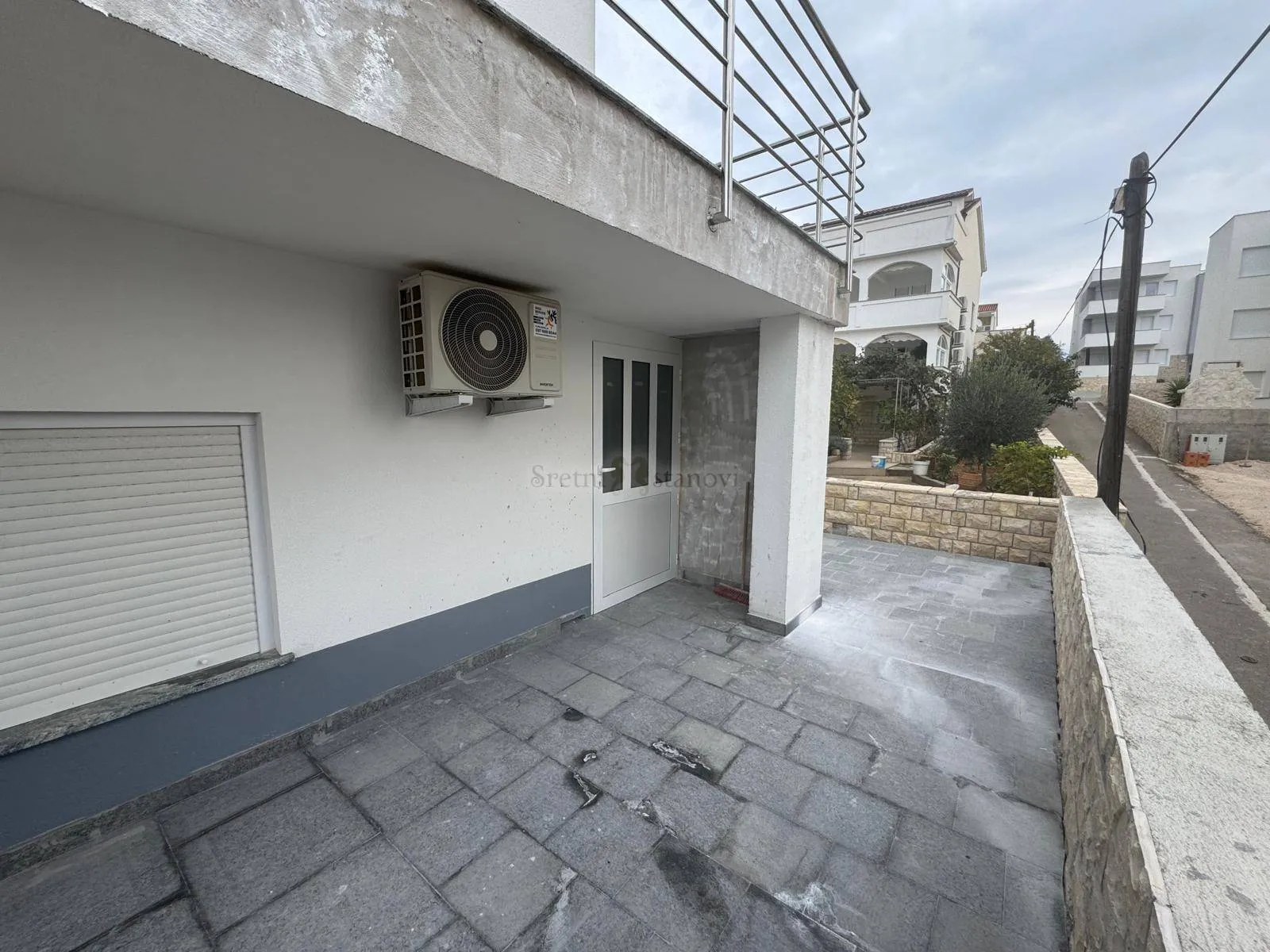 novalja, kuća s 4 apartmana, blizina i pogled na more - slika 13