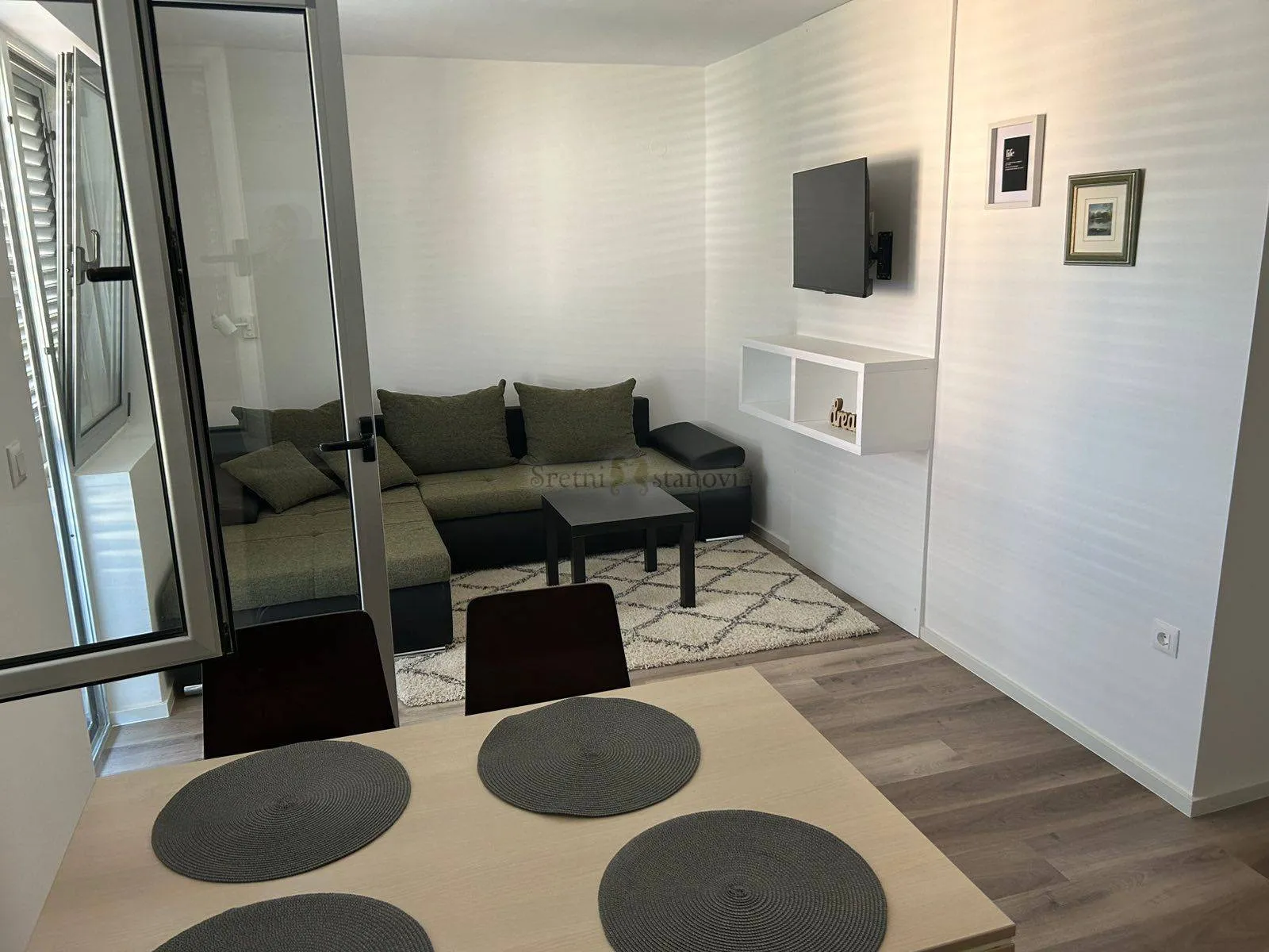 Rovinj – apartmanska kuća s uhodanim turističkim poslovanjem i kategorizacijom 4*