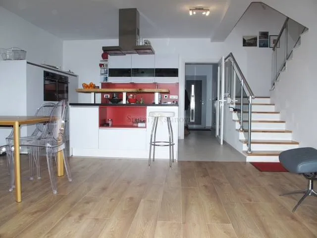 matulji, troetažni stan, 200 m2, 4s+db, s garažom - slika 8