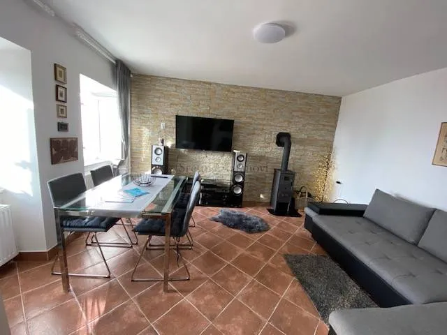 Kostrena,150 m2, s velikom okućnicom i studiom - Rožmanići, Kostrena