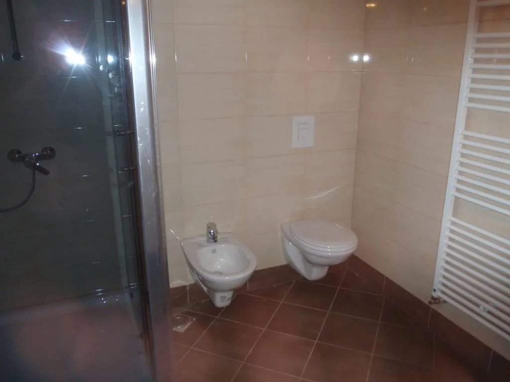 srdoči,100 m2, prazan stan, najam, novogradnja, s parkingom - slika 9