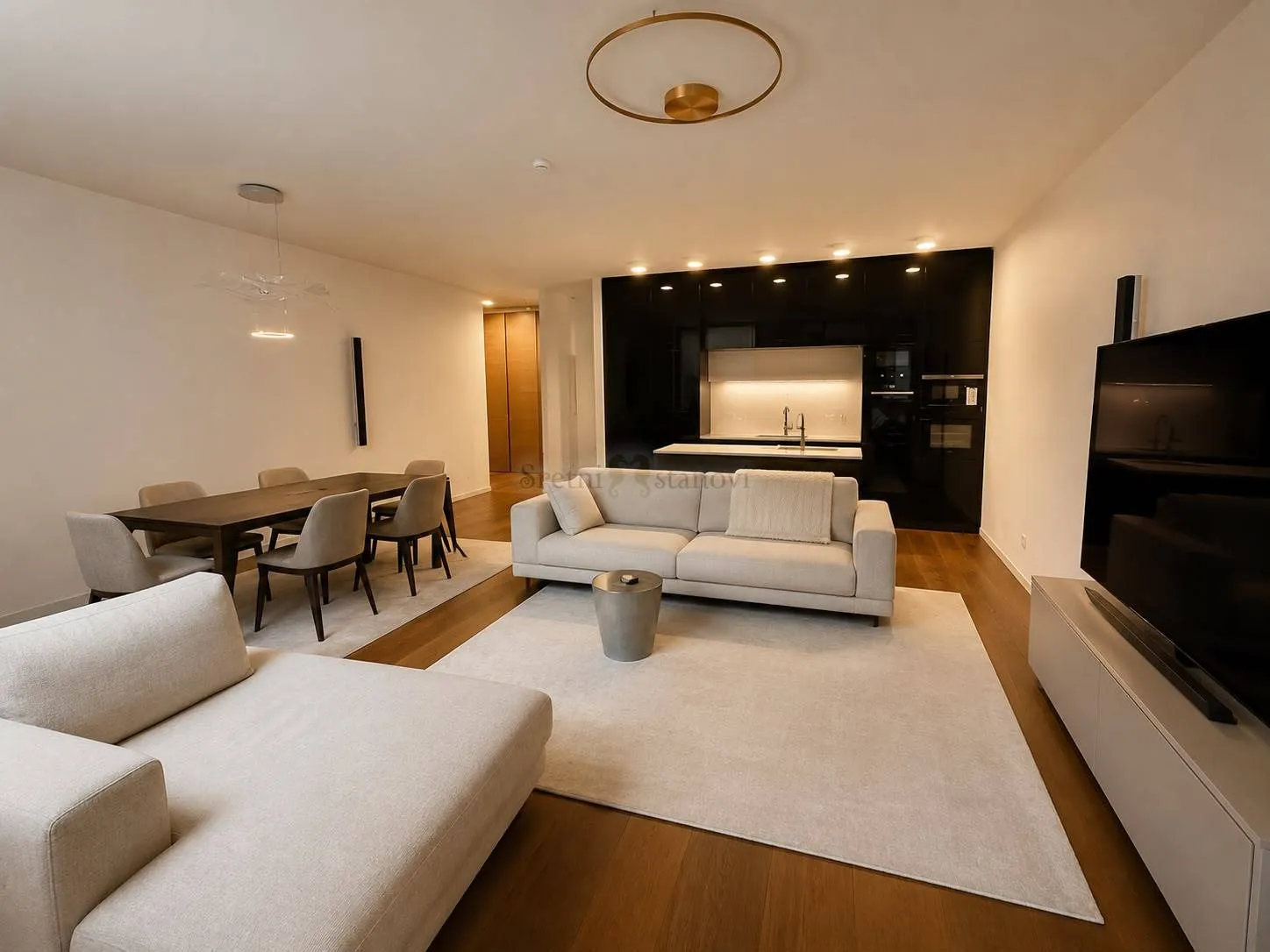 LUKSUZNI STAN ZA NAJAM – CVJETNI TRG, ZAGREB (185 m², GARAŽA)